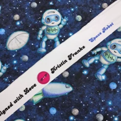 SanDaLu French Terry Space Robots von der pinke Knopf